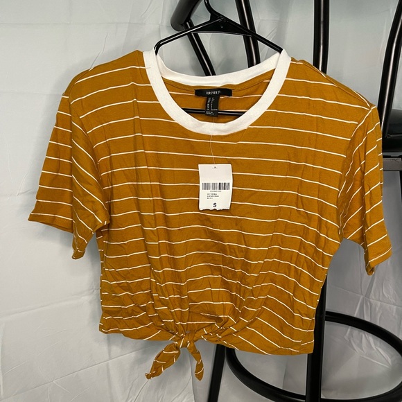 Crop Top - Picture 2 of 2